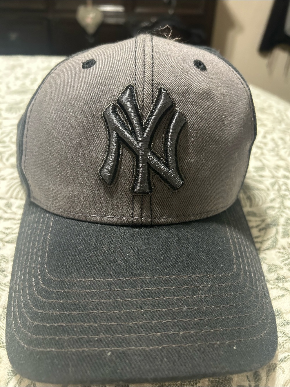 New York Yankees adjustable baseball hat